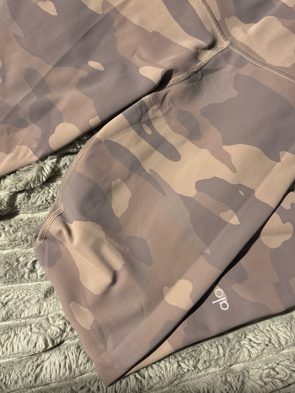 ALO Yoga Camo Leggings - Taupe and Beige